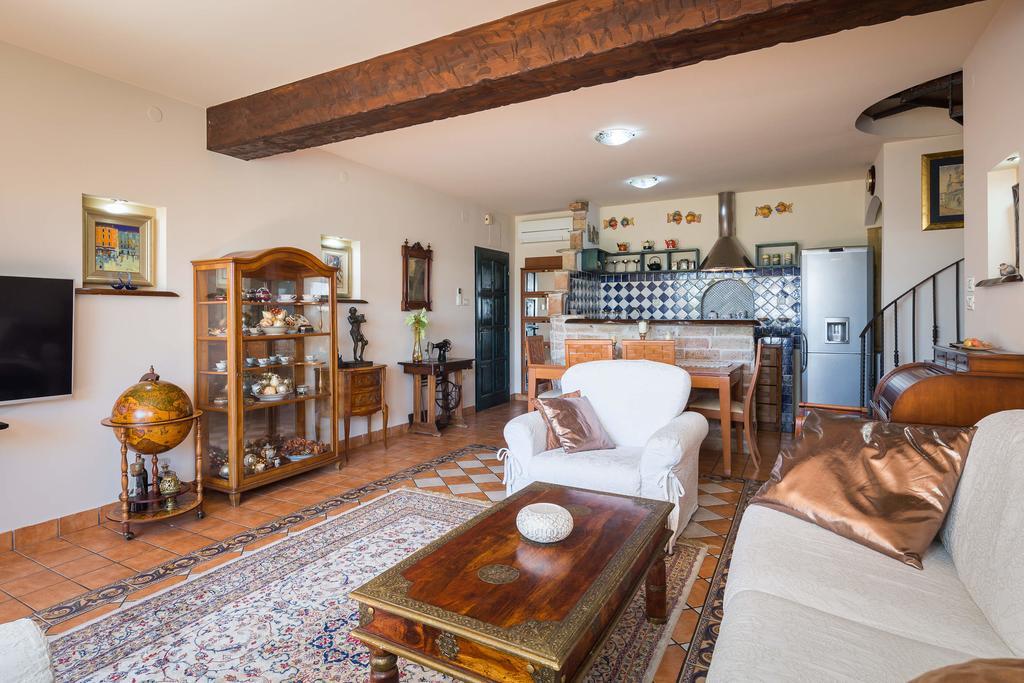 Villa EM Traù Esterno foto